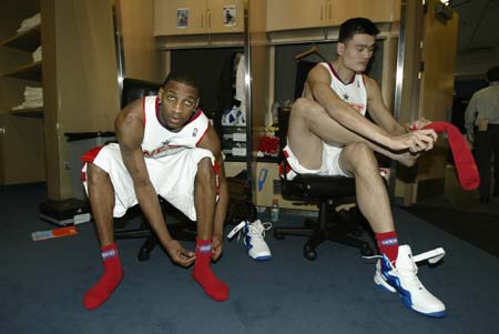 曼联瞄准马赛新星巴科拉：格林伍德复仇之旅（曼联欲签马赛新星巴科拉，格林伍德开启复仇征程）