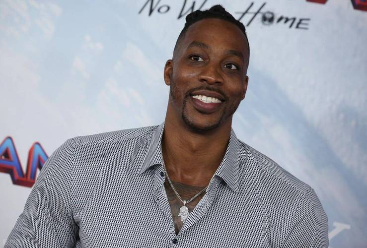 五大联赛各一队跻身欧冠积分榜前五（欧冠积分榜前五席位由五大联赛球队各占一席）