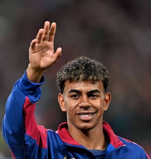 防线告急！皇马迎战阿拉维斯遭遇史上最严重伤病潮，两将成最后堡垒（皇马对阵阿拉维斯遭史上最重伤病潮：后防告急，仅两将死守）