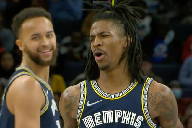 动作有点大！珀塞尔拉拽张力升 被吹违体犯规（动作过猛！珀塞尔拉拽致场上火药味升级，遭判违体犯规）