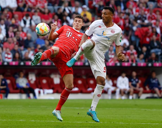 英媒：曼联、曼城和枪手有意布朗，他的解约金不超过5500万欧（英媒：曼联、曼城及阿森纳有意引进布朗，解约金上限约5500万欧）