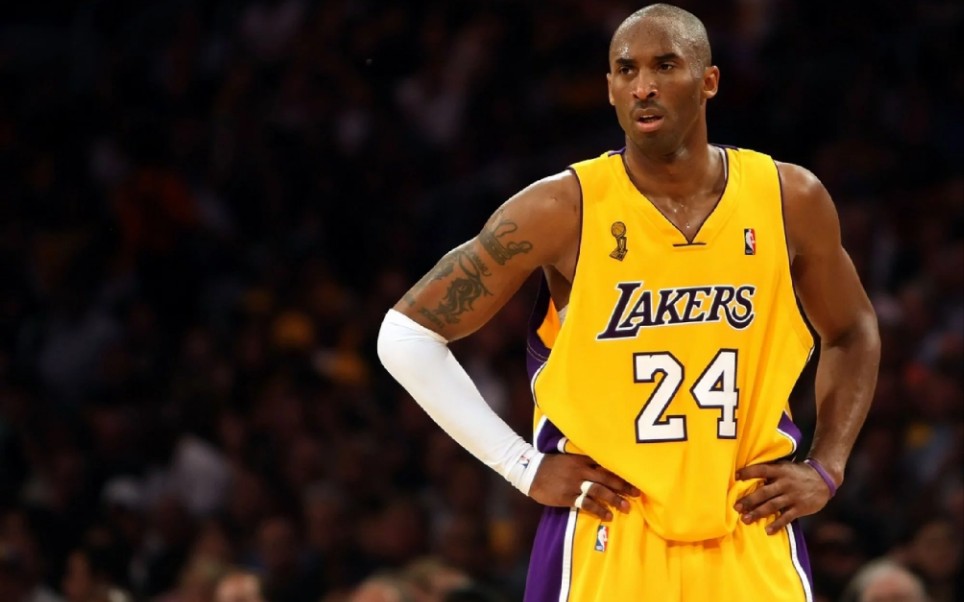 TA：球员版长袖球衣全面回归，实现从性能到美学的个性表达（TA：球员版长袖战袍回归，从性能到美学全面释放个性）