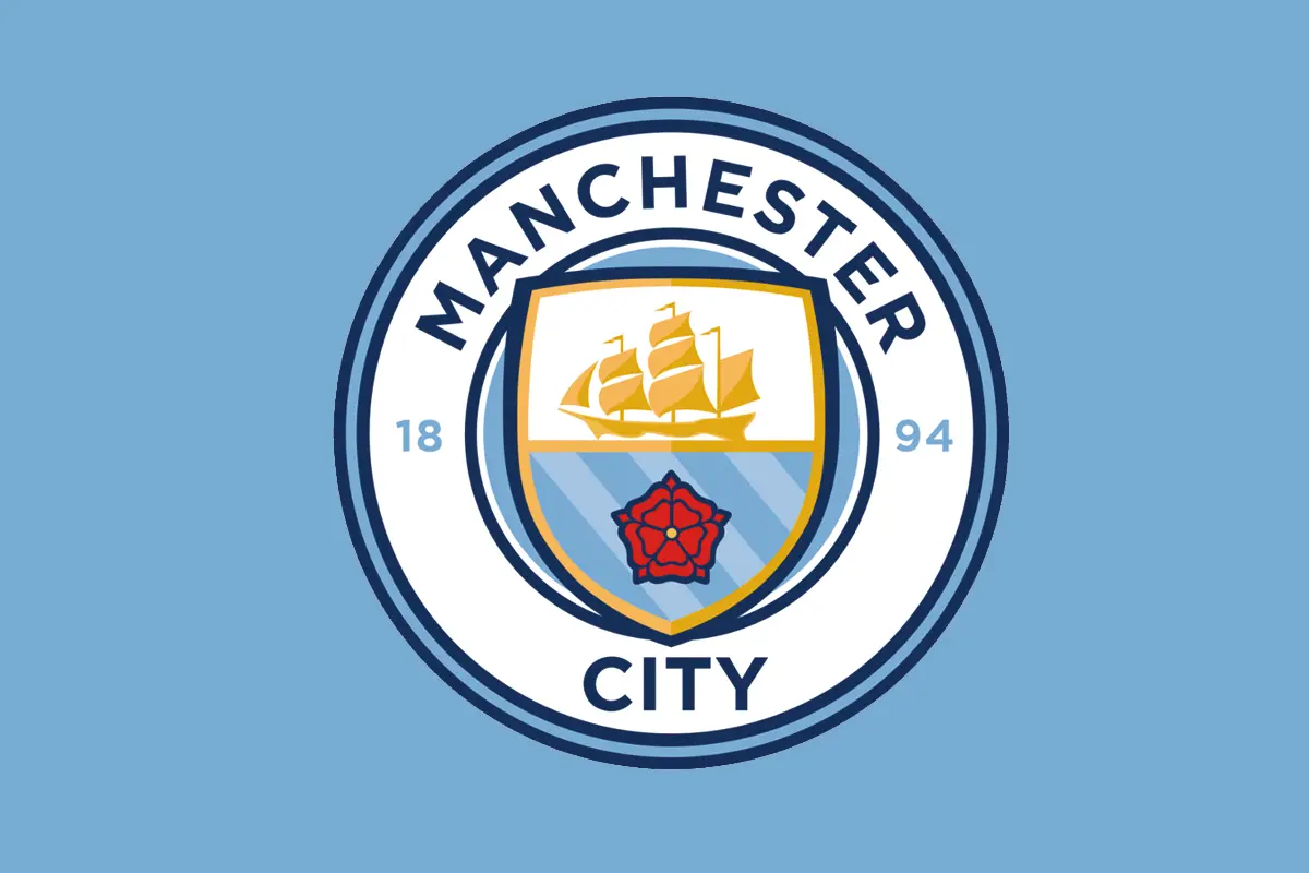 莱奥：我正在学习踢中锋，球队在场内场外都在帮助我（莱奥：正适应中锋角色，球队在场内外都在支持我）